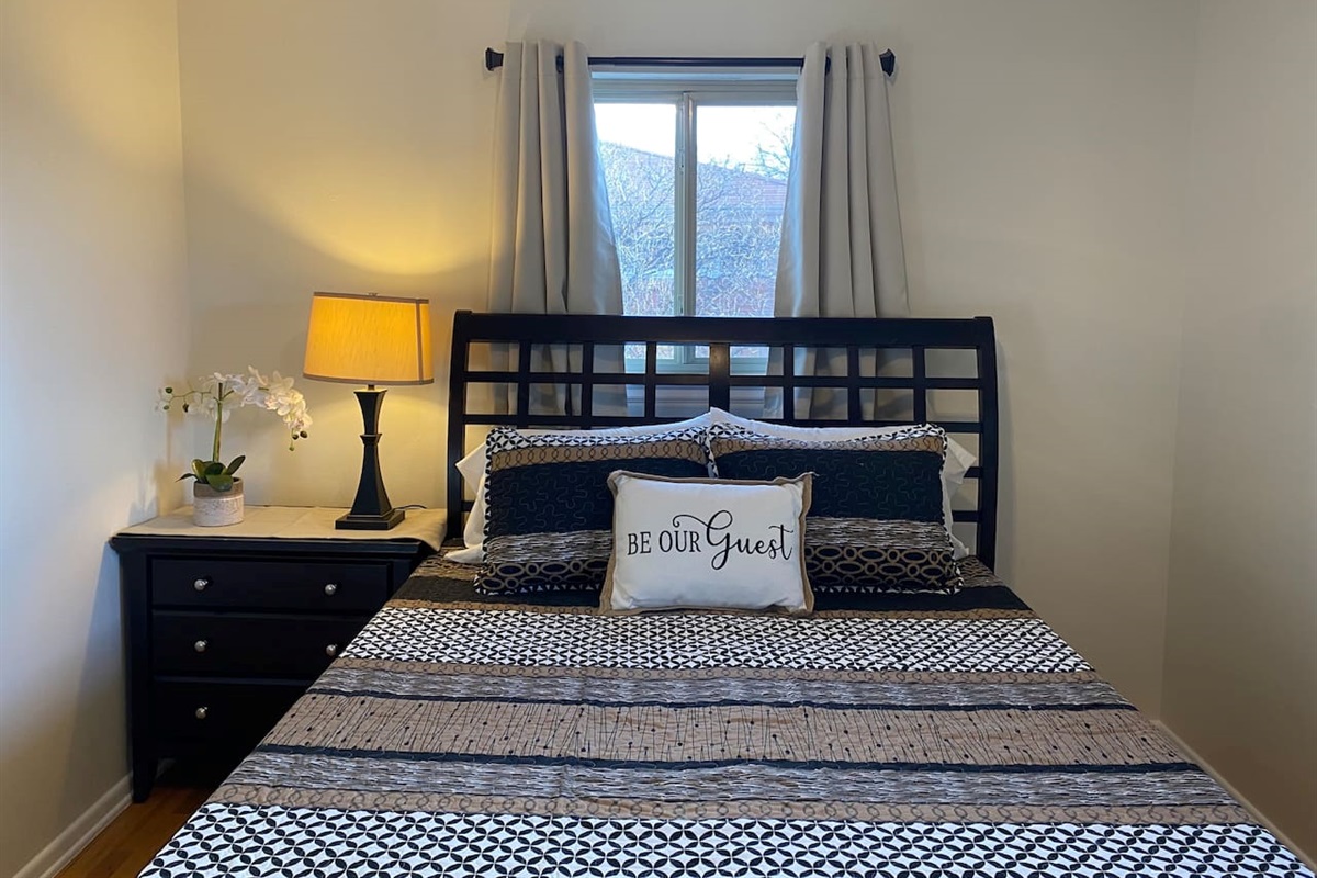 Queen Bedroom
