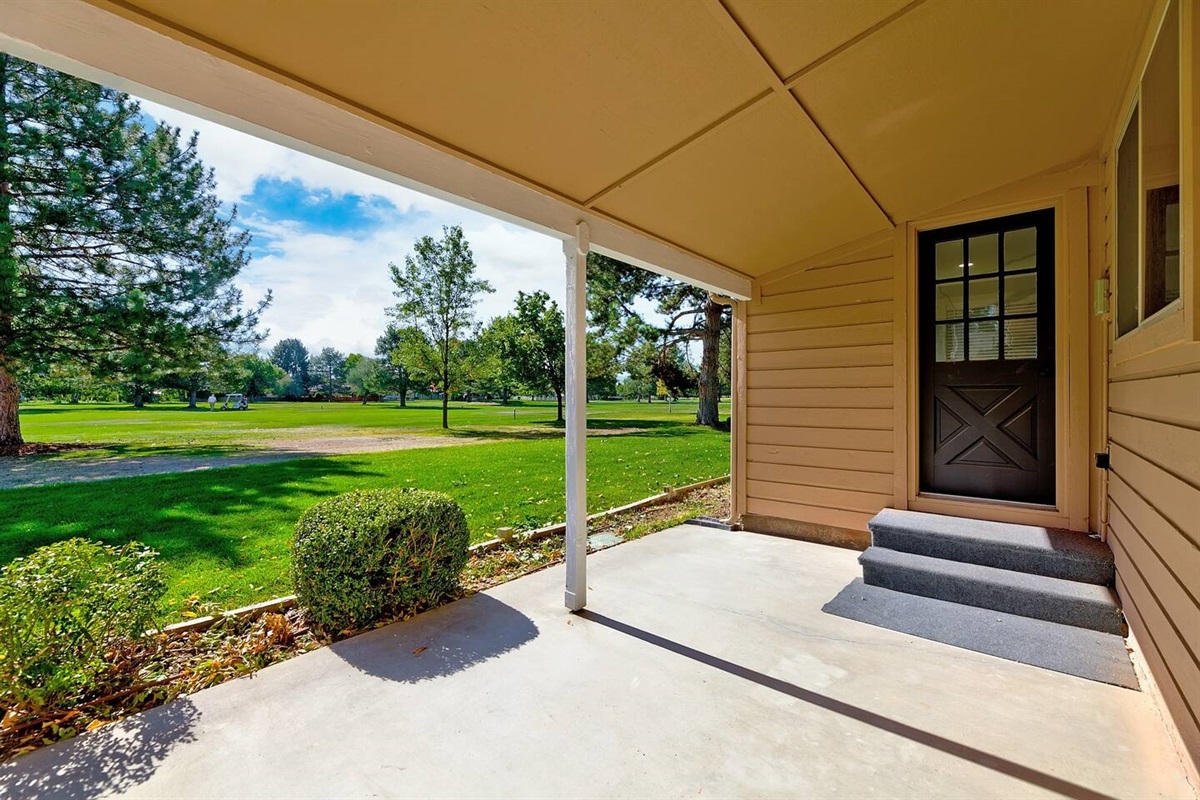 Spacious back patio