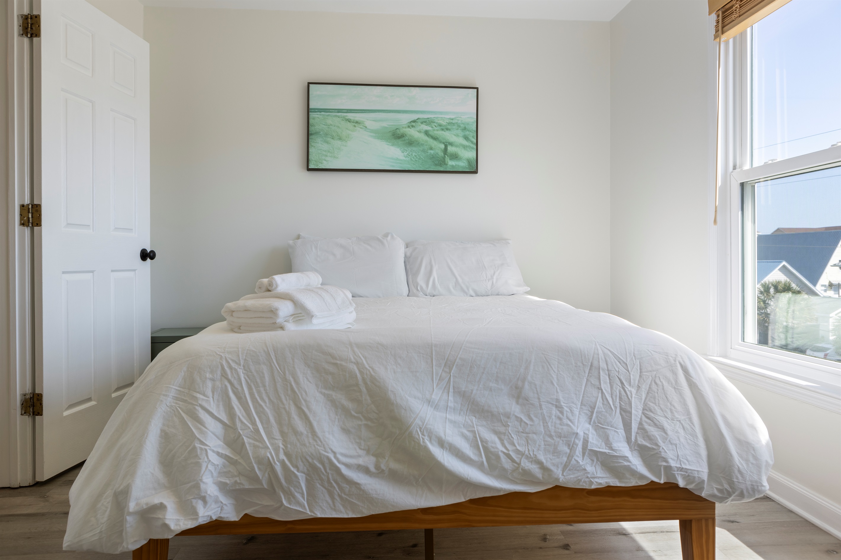 Bedroom 1: Queen bed