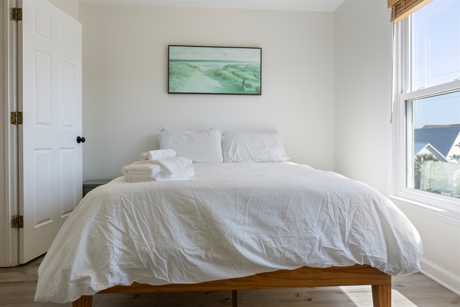 Bedroom 1: Queen bed