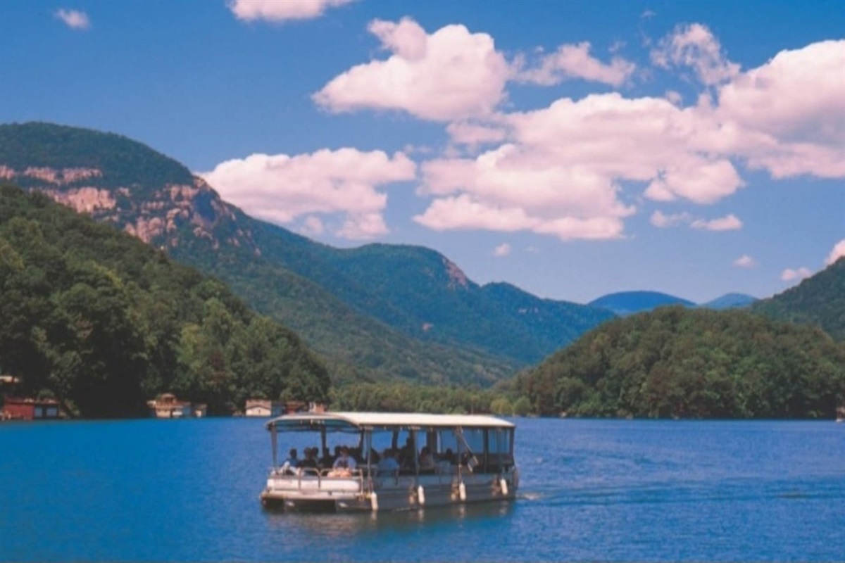 Boat tours on the Lake Lure! Pontoon boat available for daily/ half day rental
