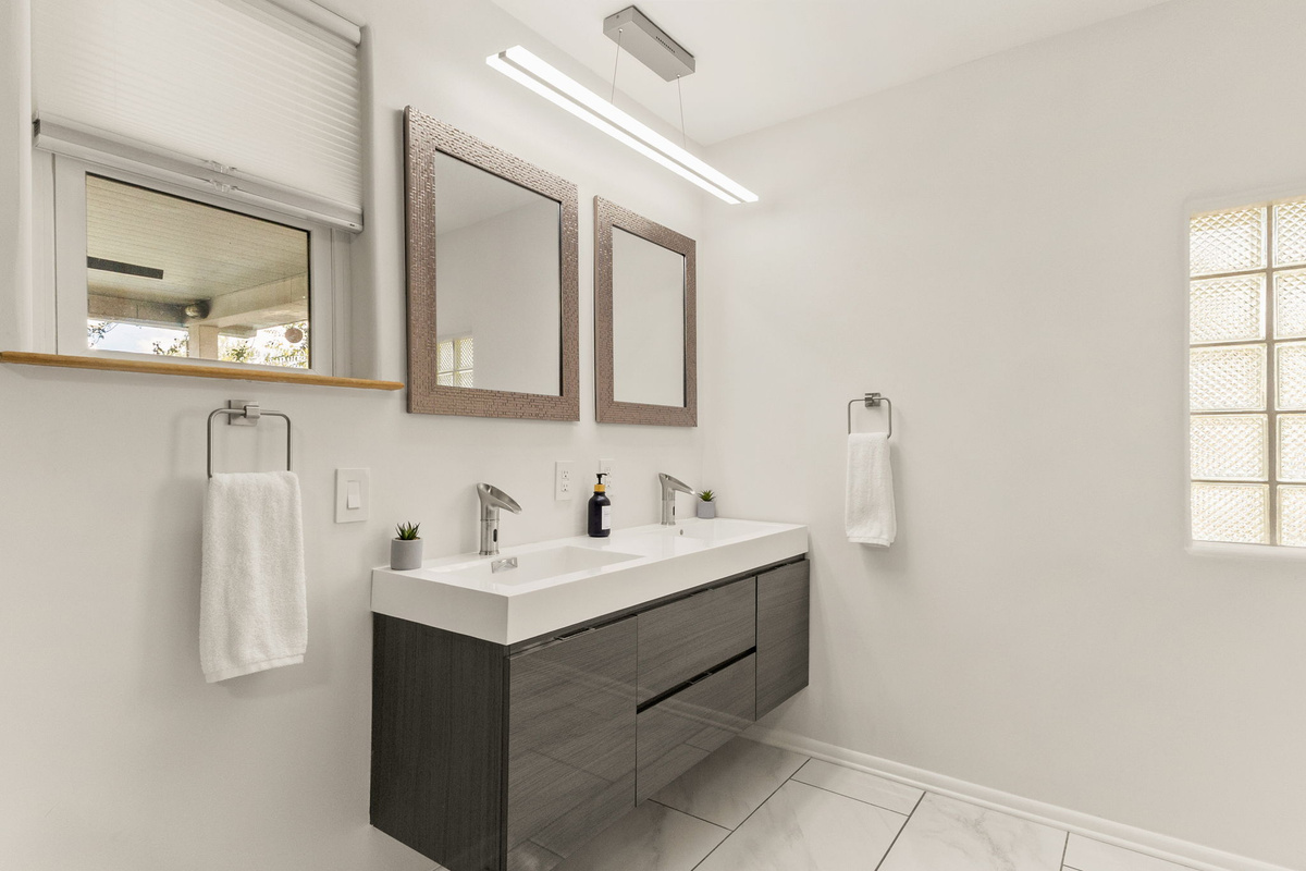 Ensuite