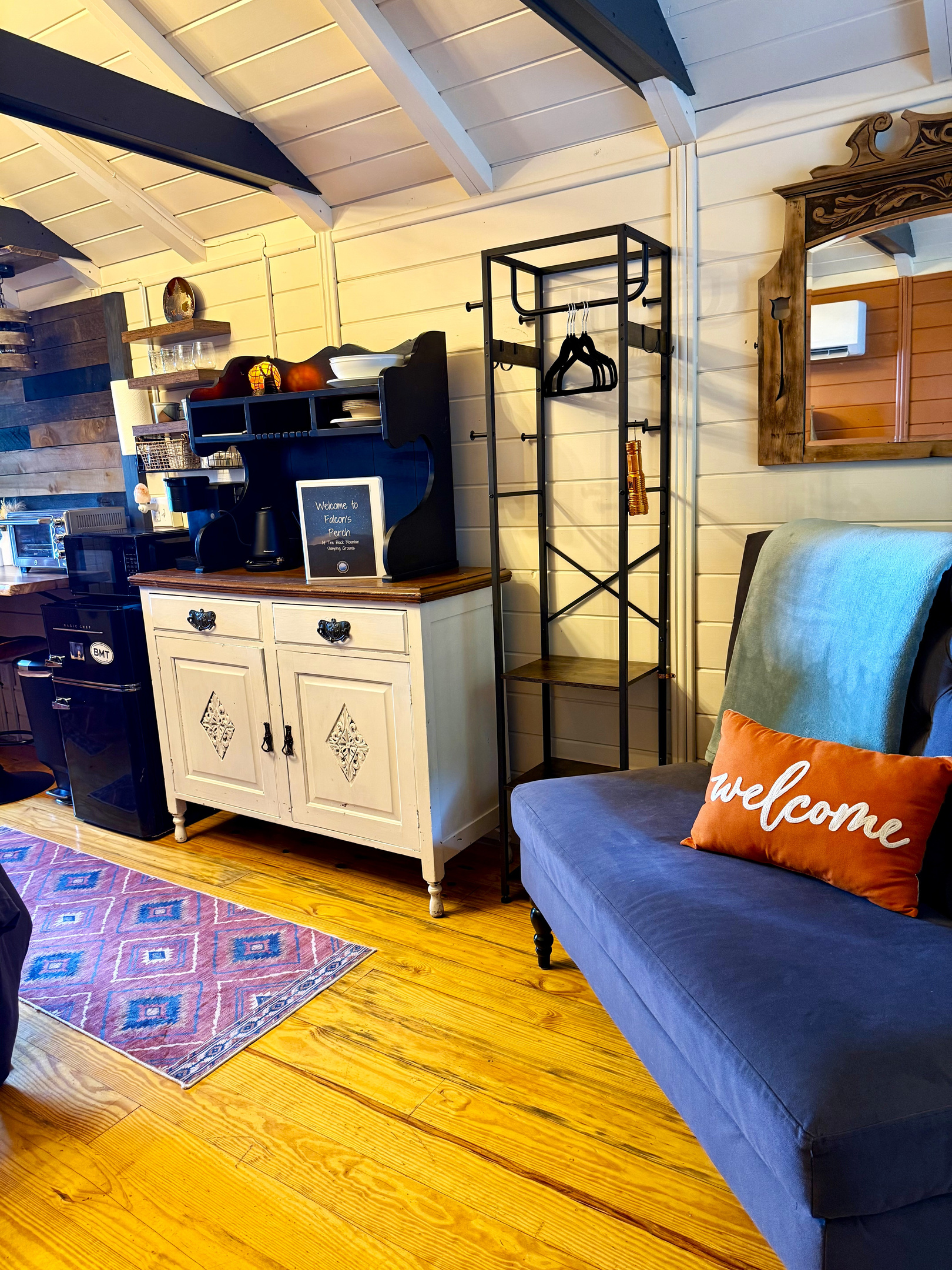 Just added additional furnishing 