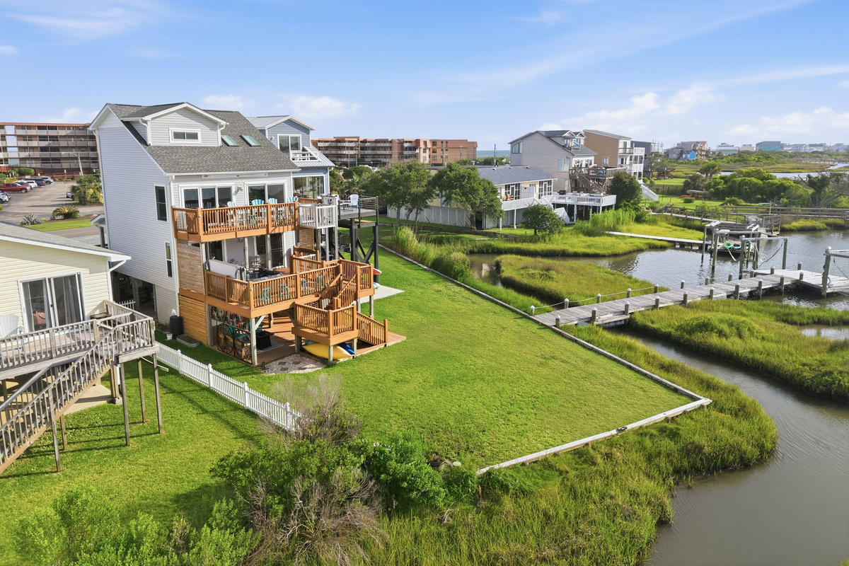 Enjoy the beauty of coastal living right outside your door. Please note, the dock does not belong to the property and is not available to guests.