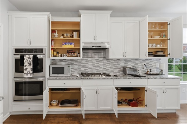 Well equipped Chef's kitchen for entertaining 