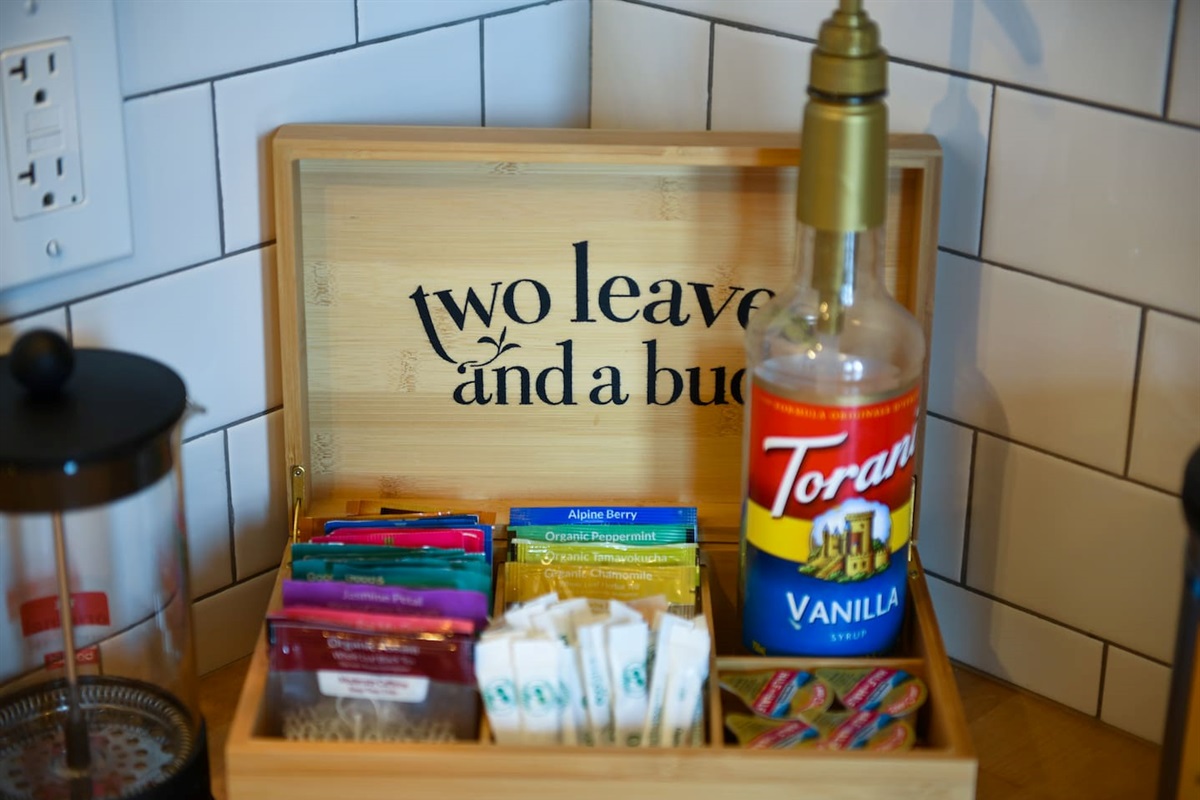 Tea's.
