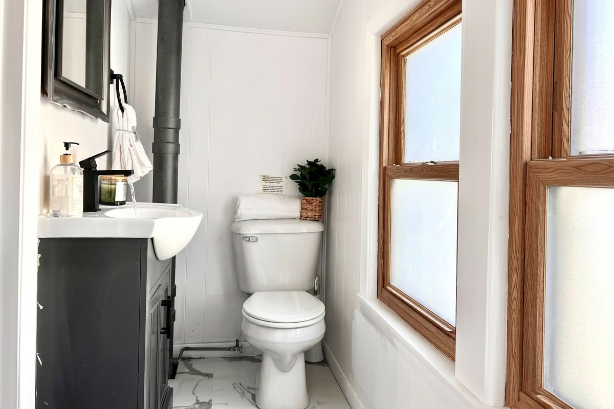 2nd Bath | Essentials Provided