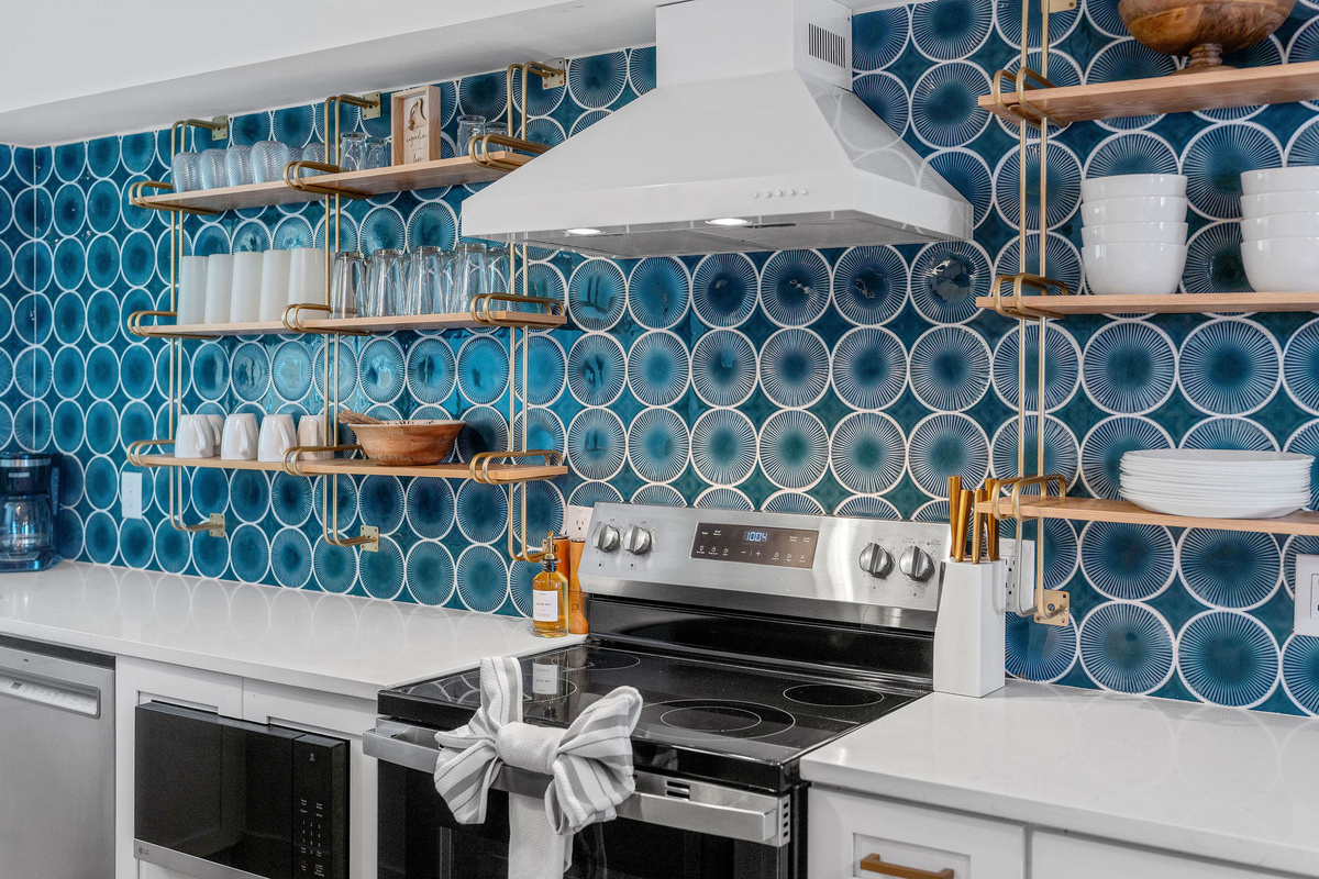Chat with the chef in the kitchen while setting the table. The open floor plan keeps everyone connected during your stay.