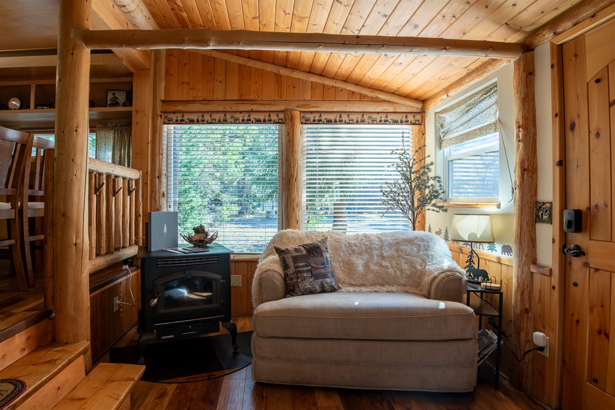 Cozy sitting area and pellet stove in the living room