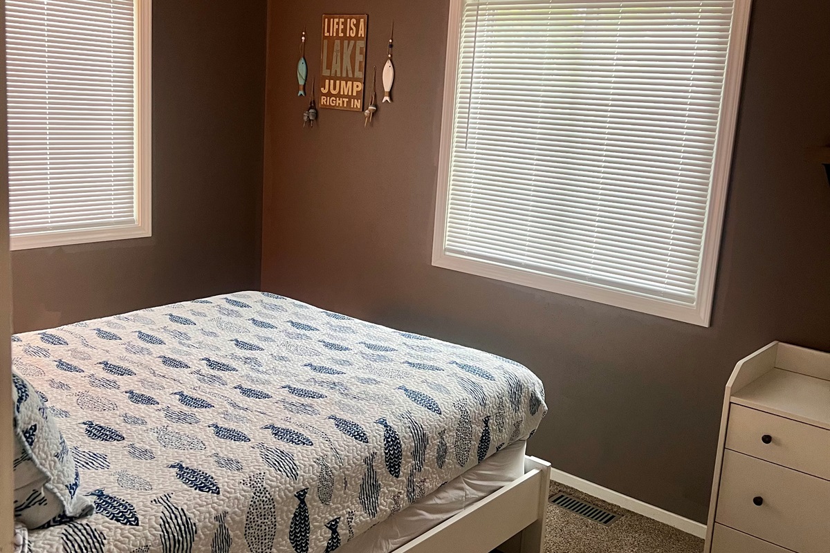 Queen bedroom 