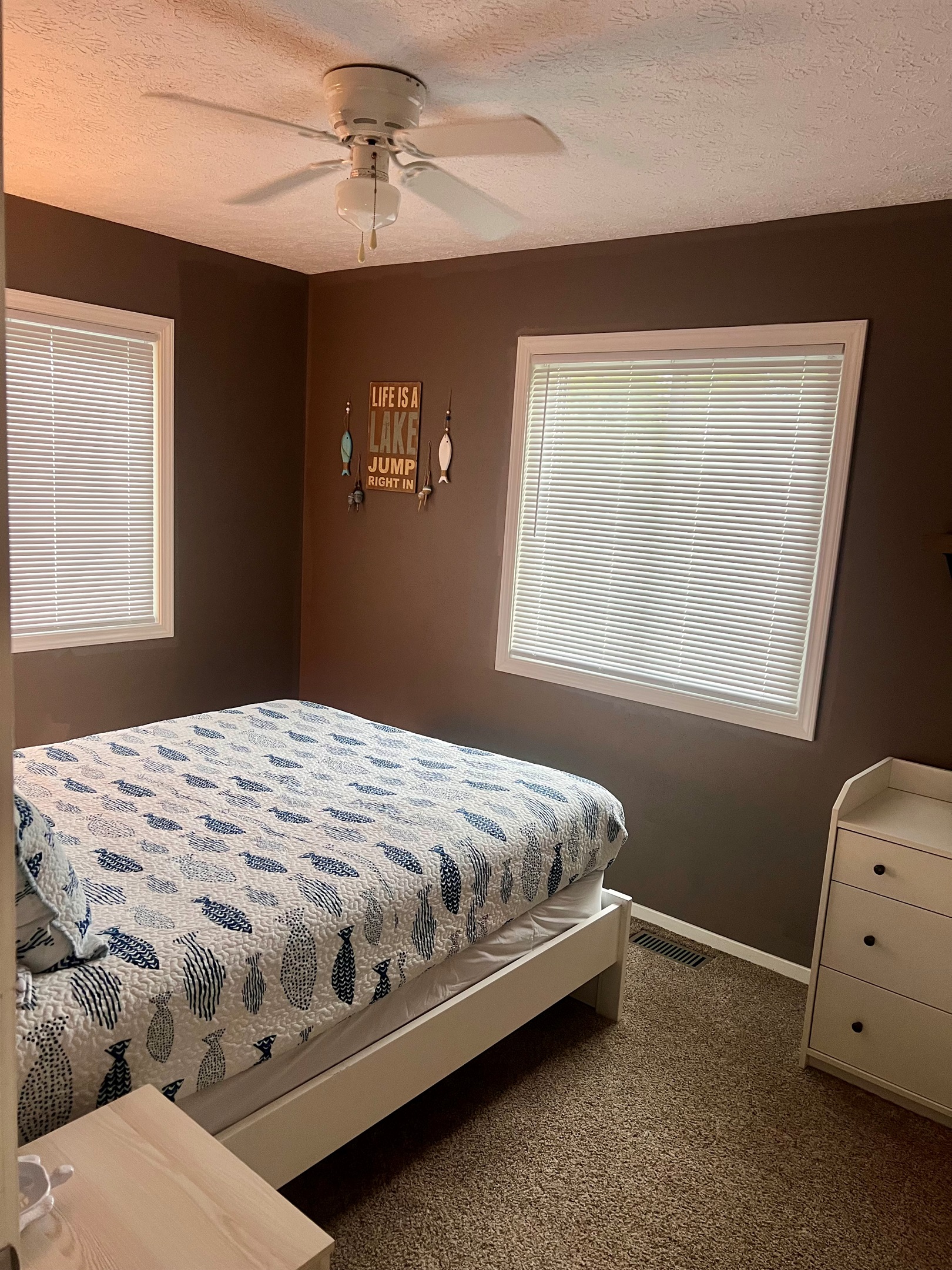Queen bedroom 