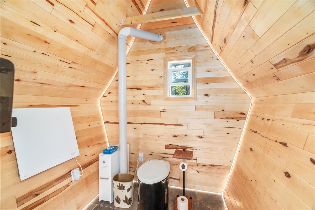 Interior Modern Outhouse, Shared with Cabin 1