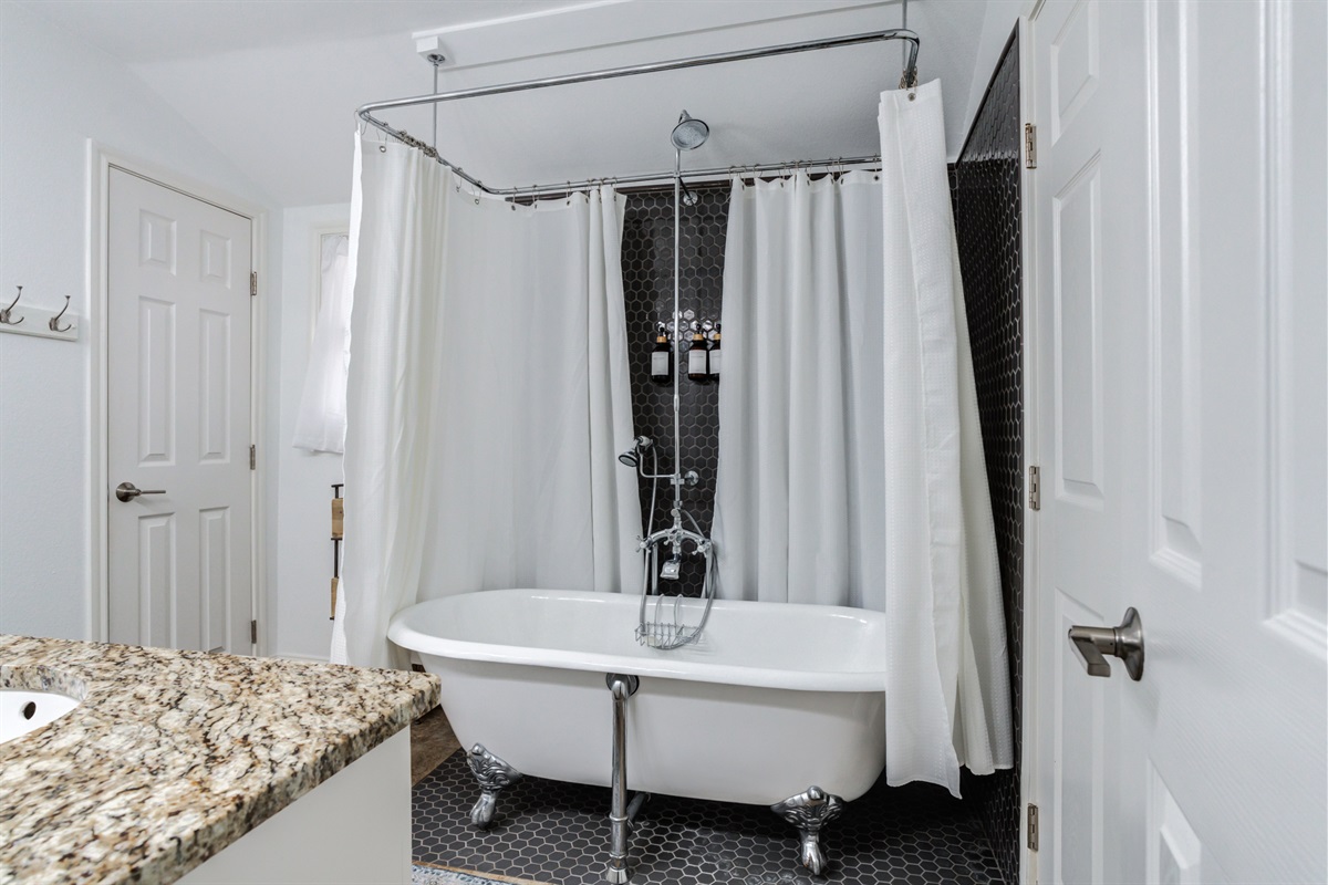 Master Bathroom-Clawfoot Tub