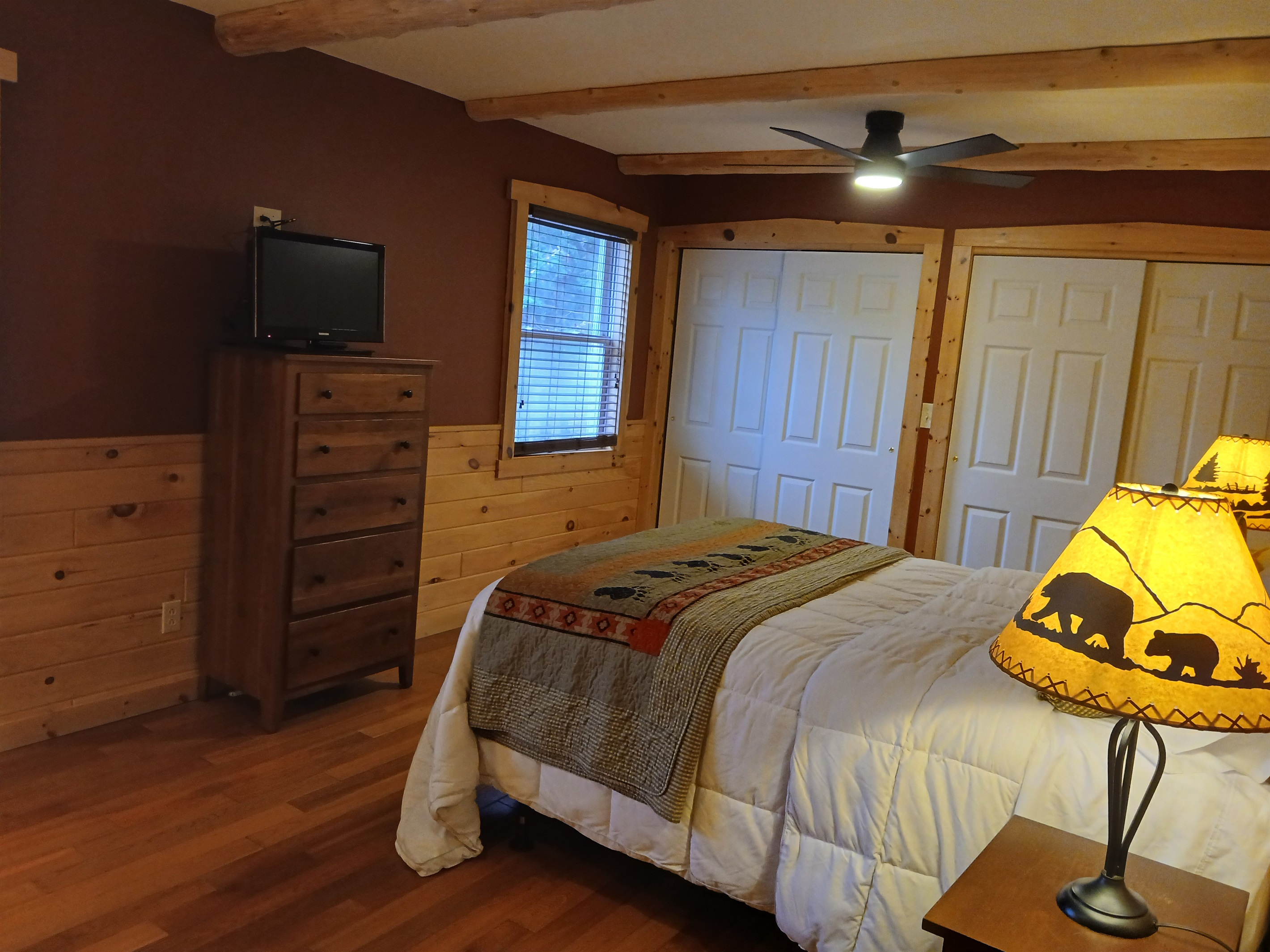 Main Floor Bedroom #1- Queen