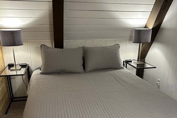 1st Floor - Queen Bedroom 1