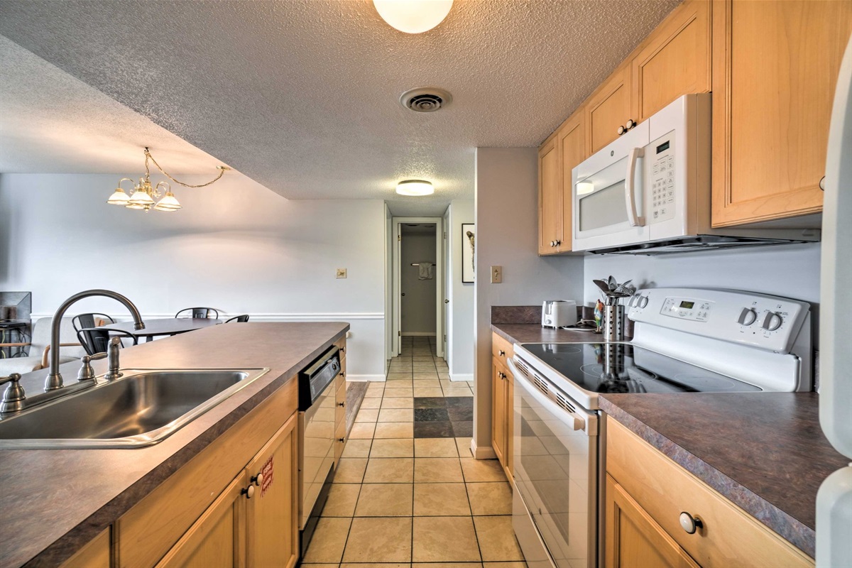 Fully-equipped kitchen