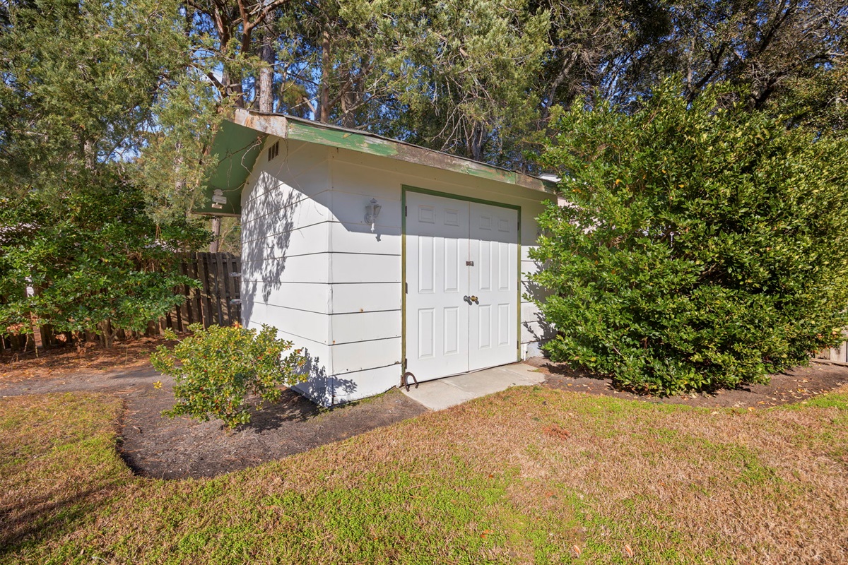 Pet Friendly Yard Space