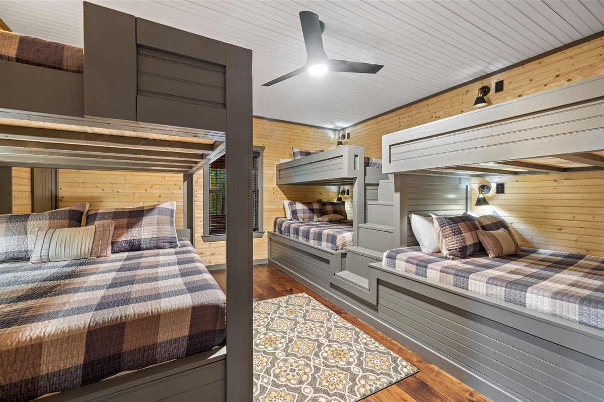 The Big Bend Bunk room has 6 beds and can sleep up to 12.