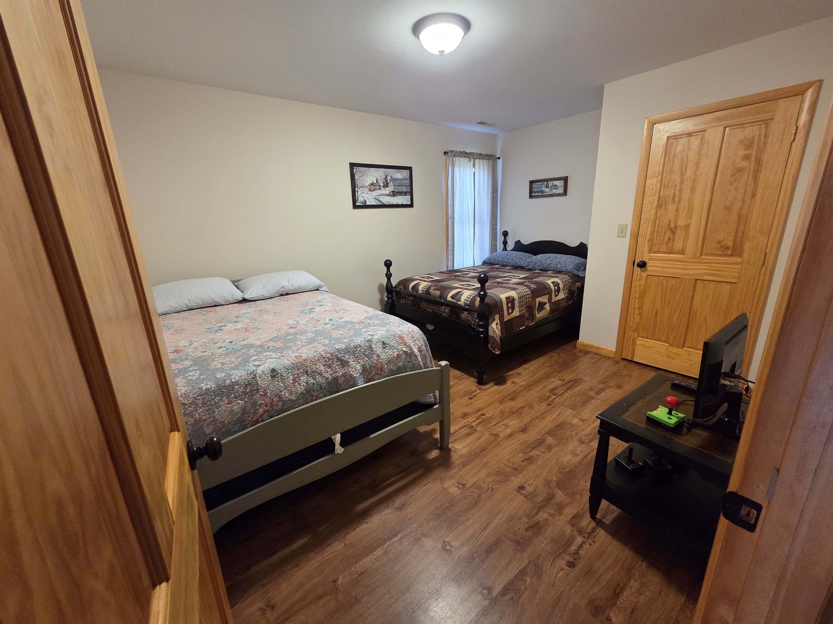 Third bedroom with 2 full beds