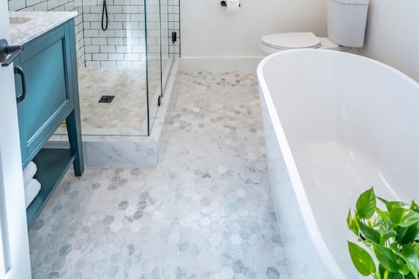 Master Suite Bathroom