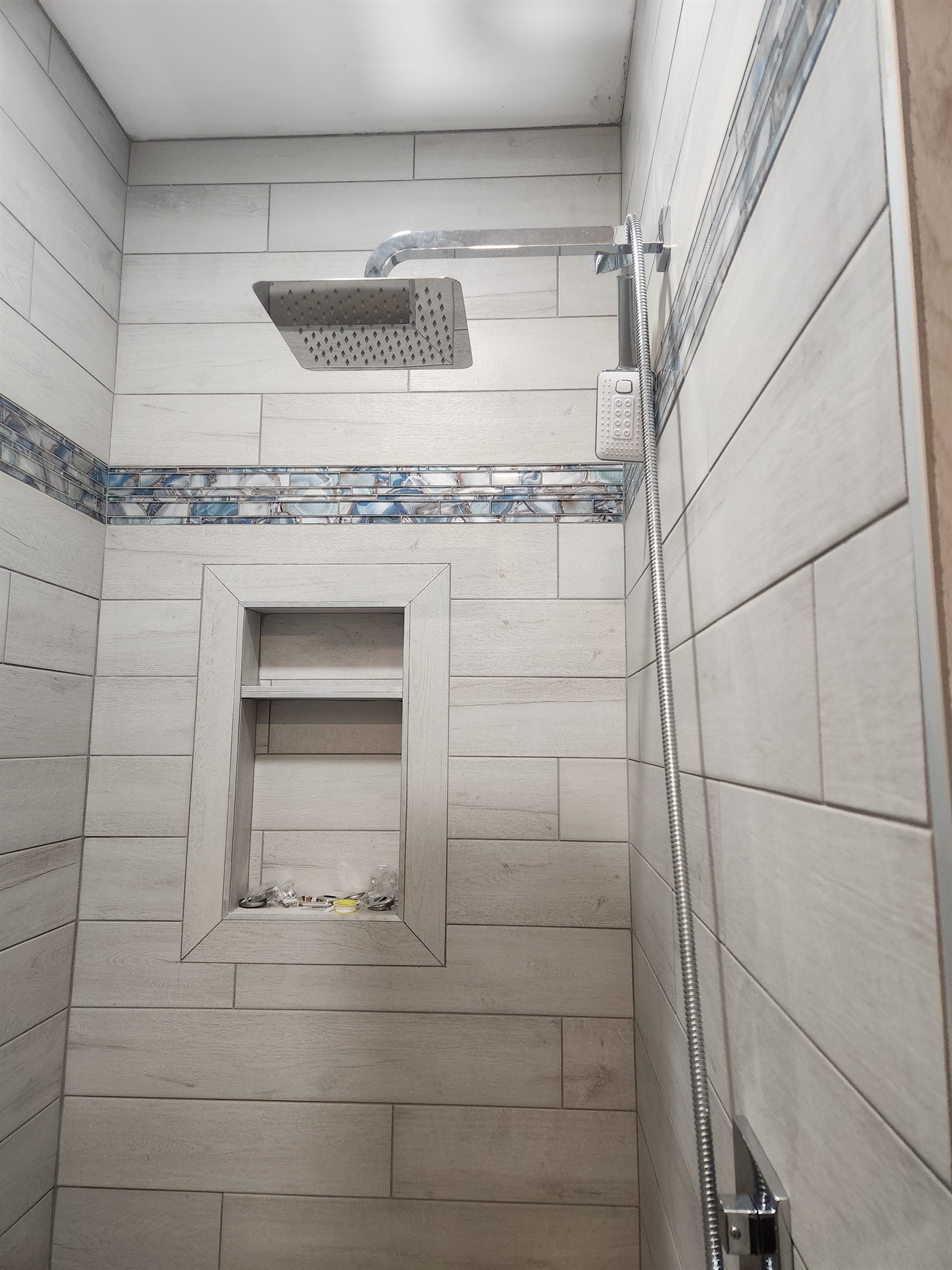 Master rain shower B