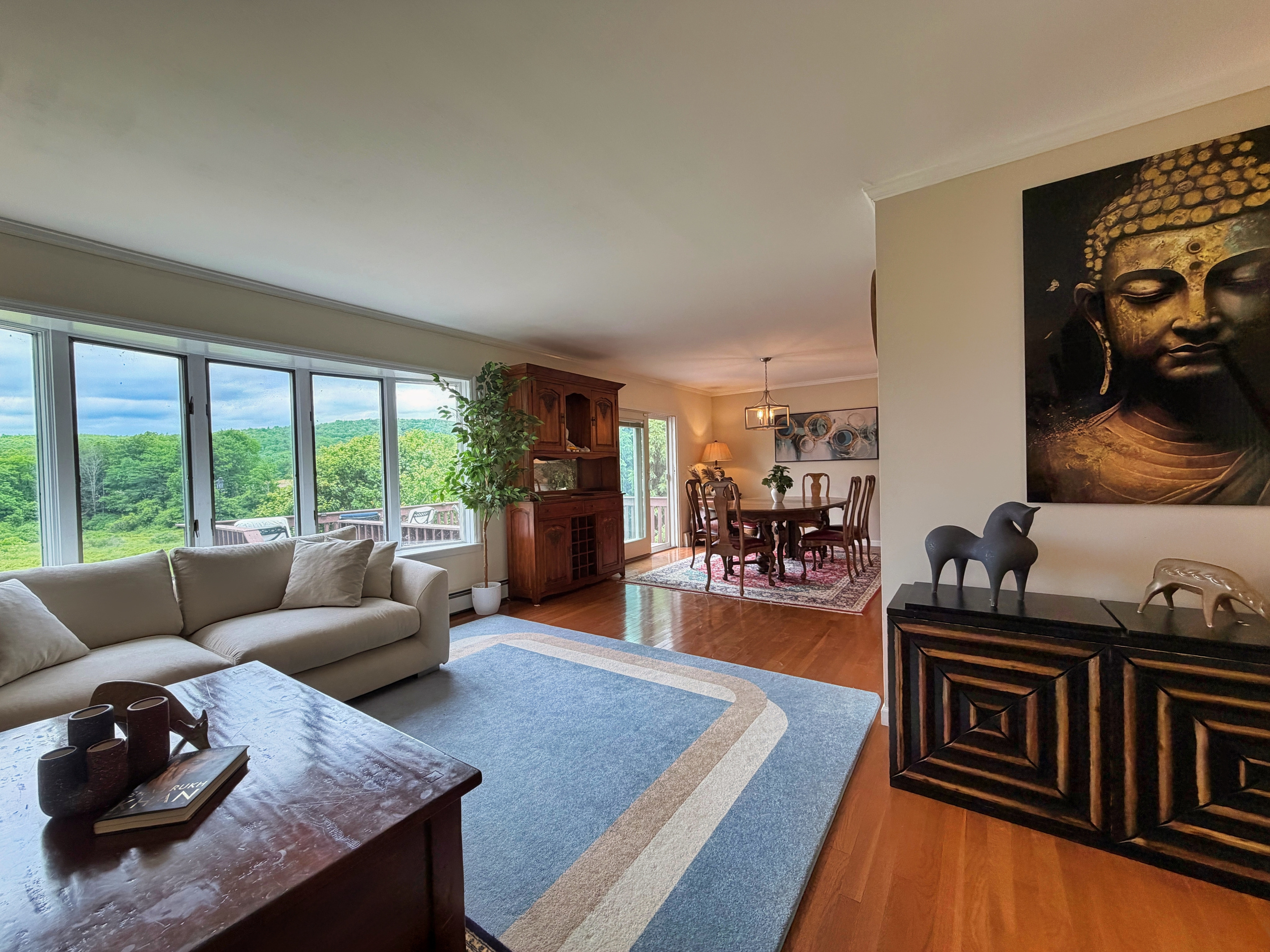 1st floor living room
