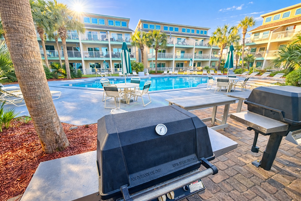 BBQ grills available for use on the pool deck!
