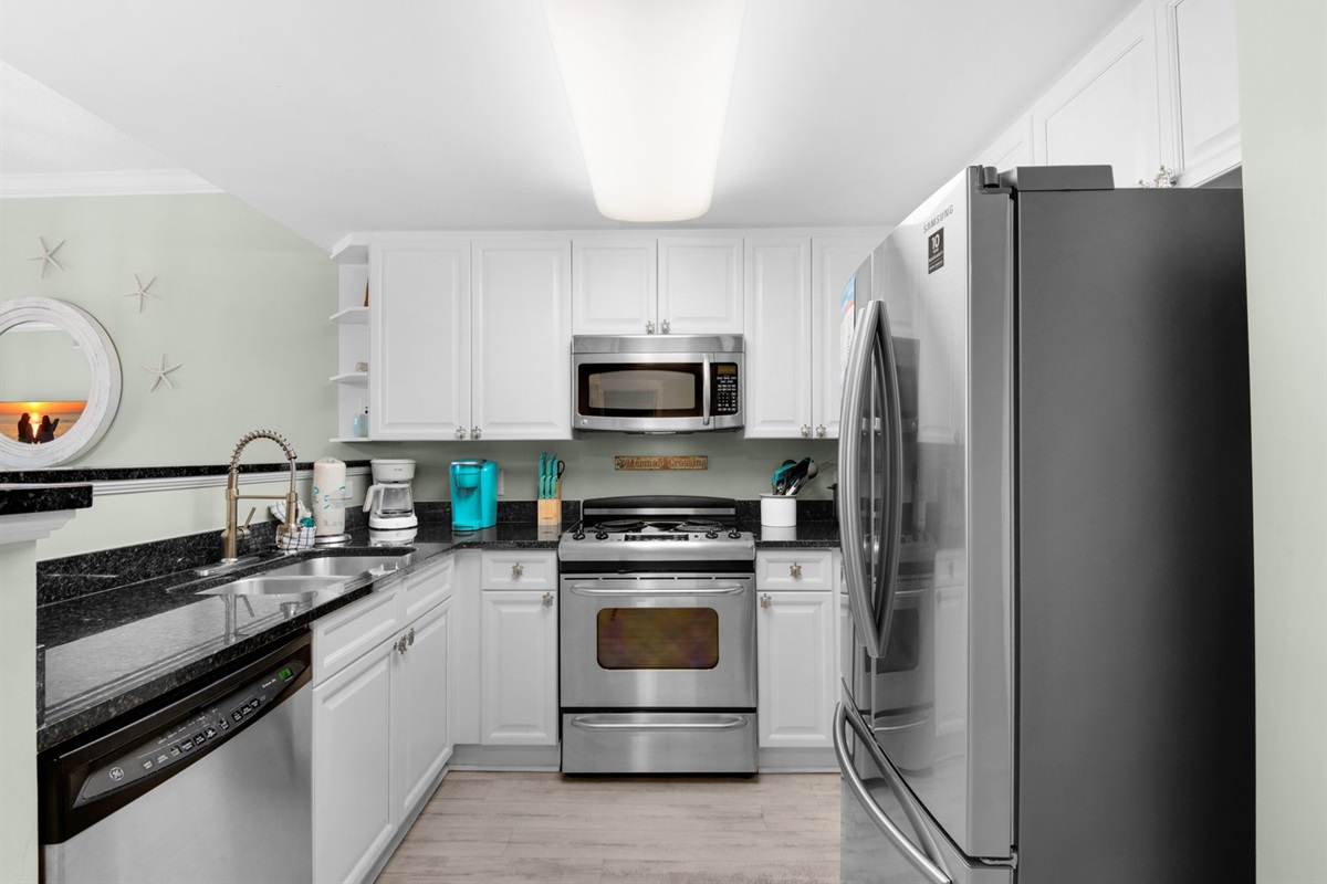 Fully equipped kitchen