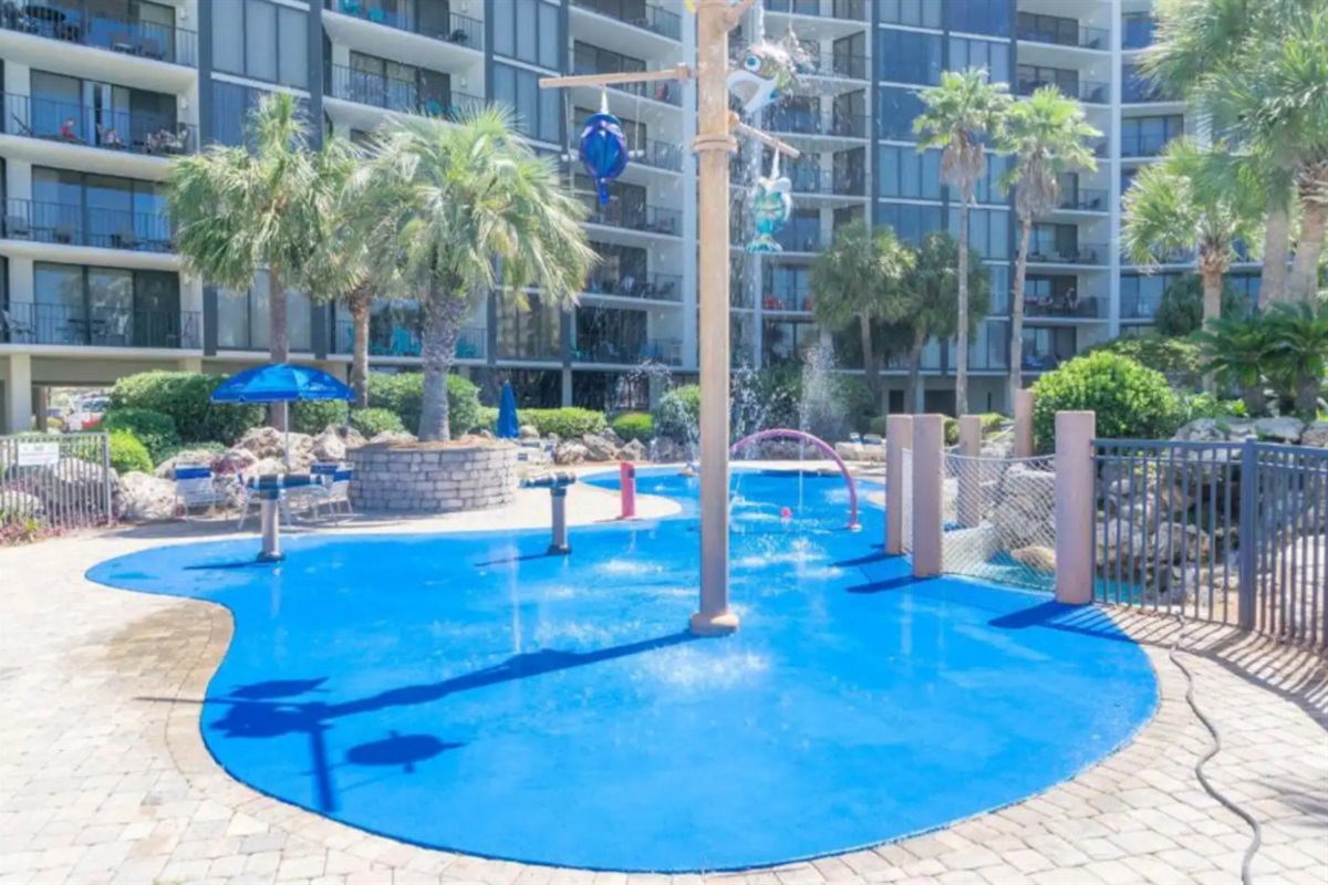 Splash pad perfect for kiddos