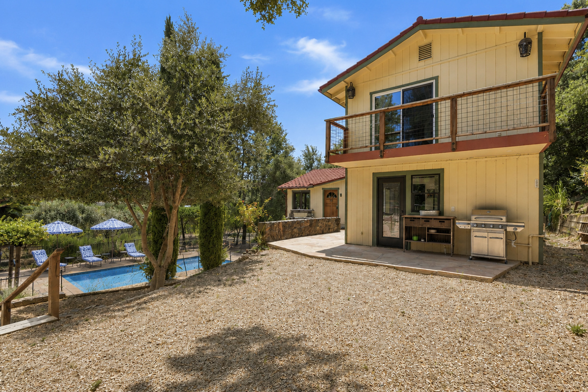 Spacious outdoor patio and lounge area