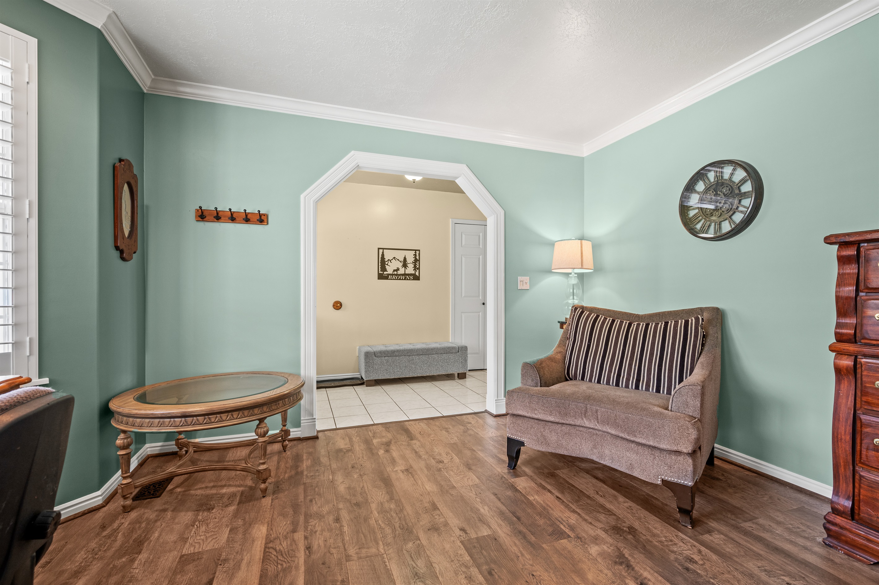 Inviting office space just off the main entry — perfect for reading, quiet work, or planning your next mountain adventure.