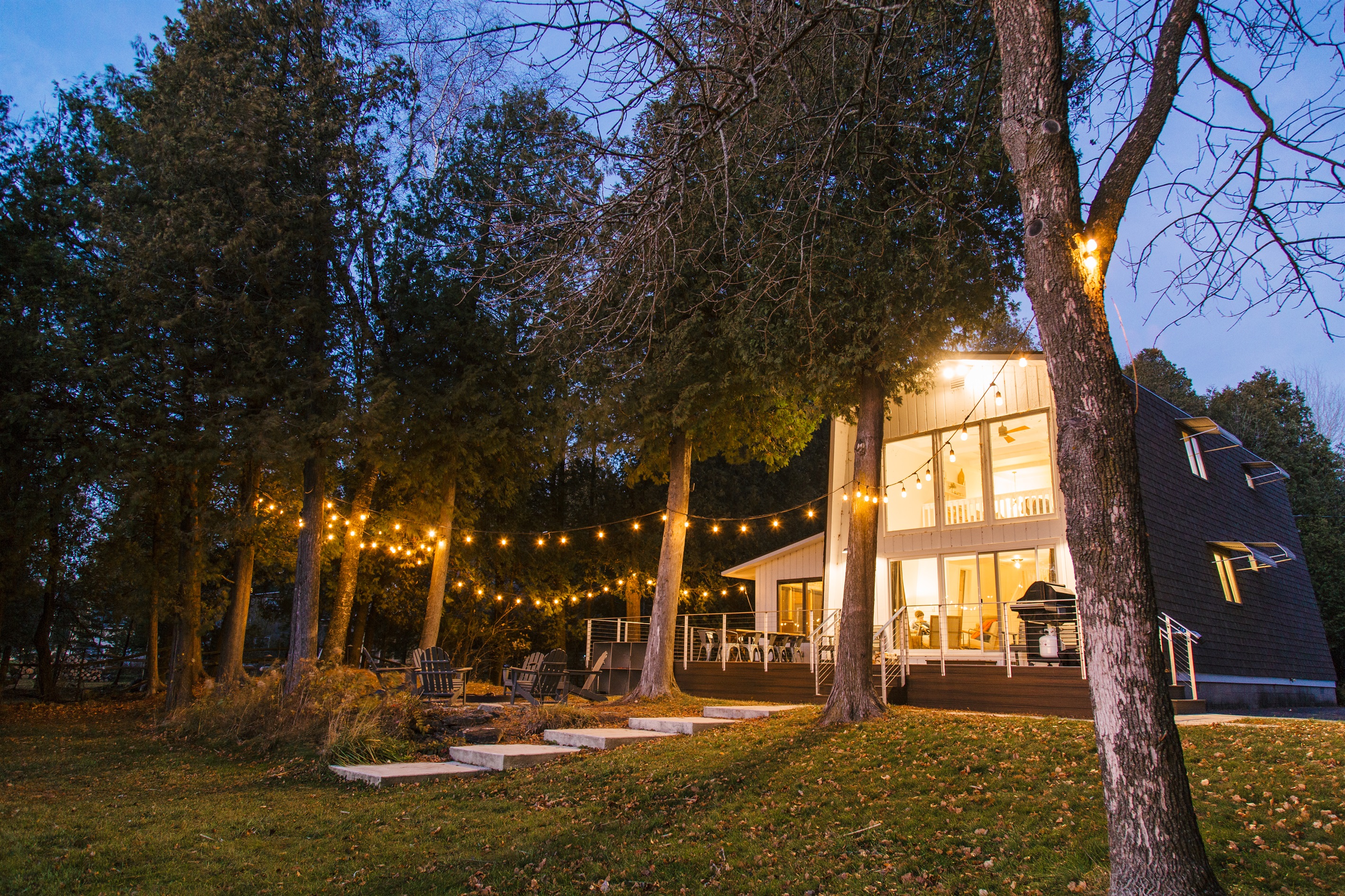Stunning Lake Views And Cozy Cabin Comfort - Enchanting Escape - Door County, WI