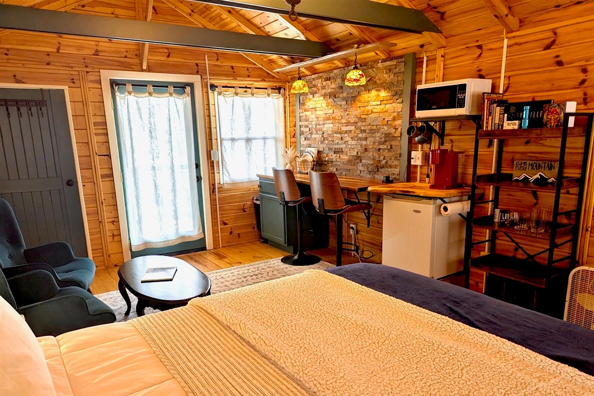 Sitting area and Kitchenette 