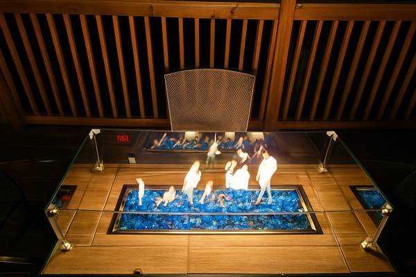 Share stories, sip wine around the glowing fire table — romance and relaxation all in one.