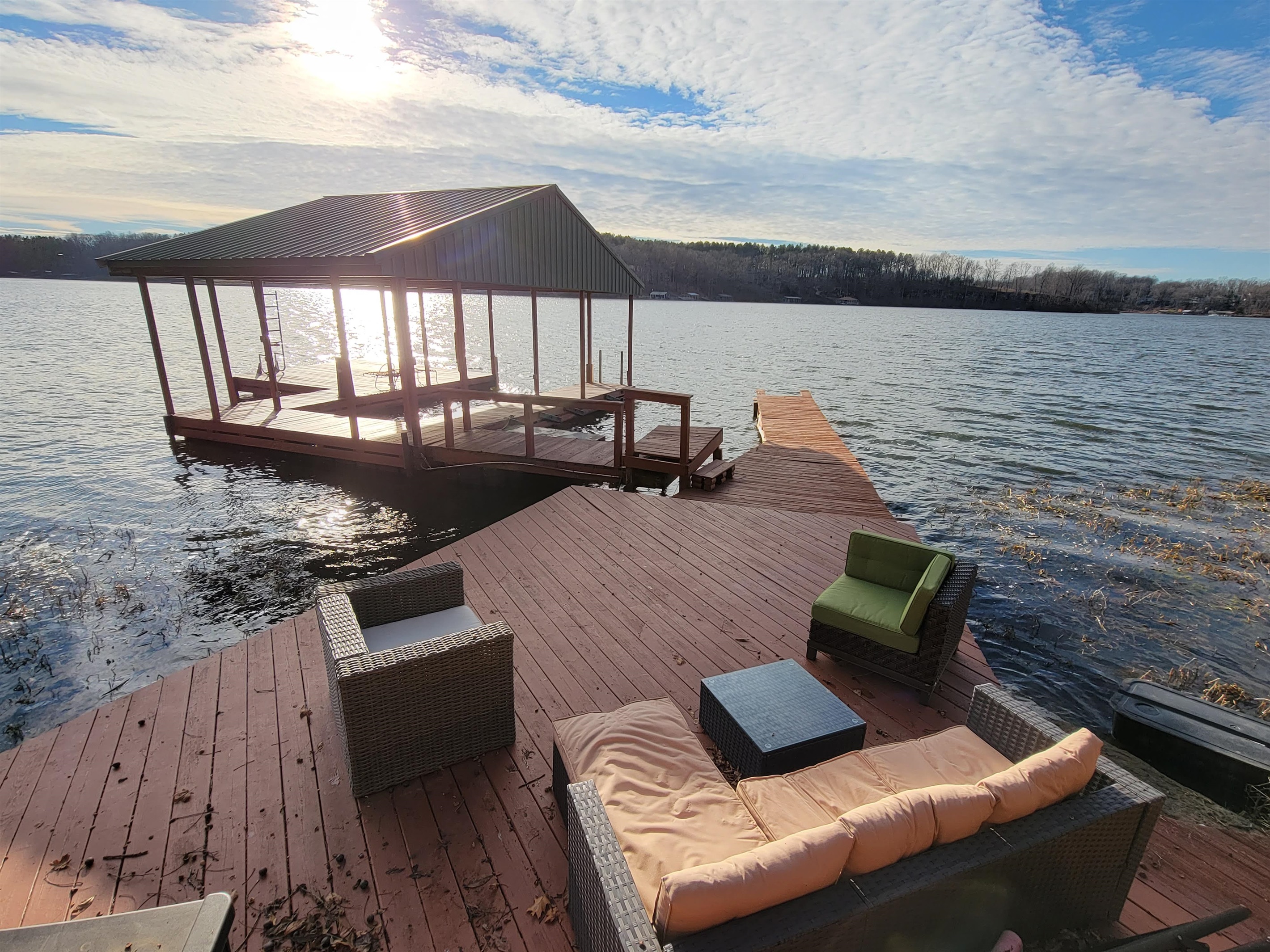 Lakeview Landing Unique + Upscale Airbnbs in Southern Illinois