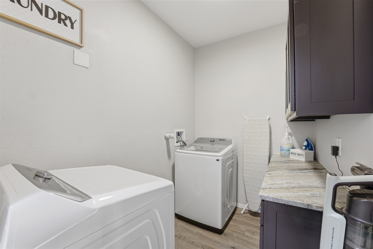 Washer & dryer available for longer stays and convenience
