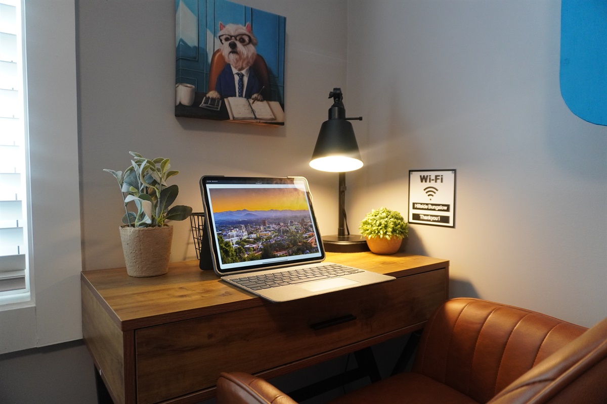 Adorable animal accent photos adds a playful touch!