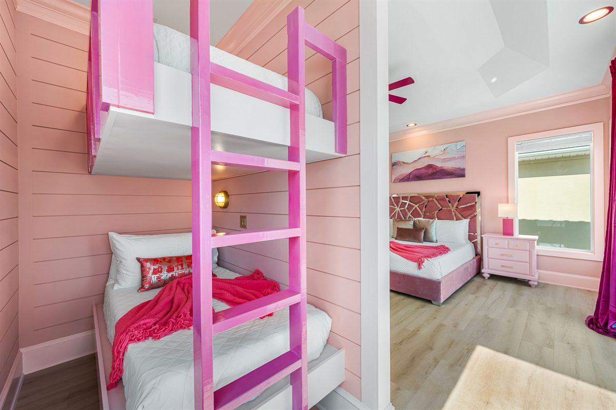 Beachfront Master Suite with Twin Bunk Nook | Third Floor
