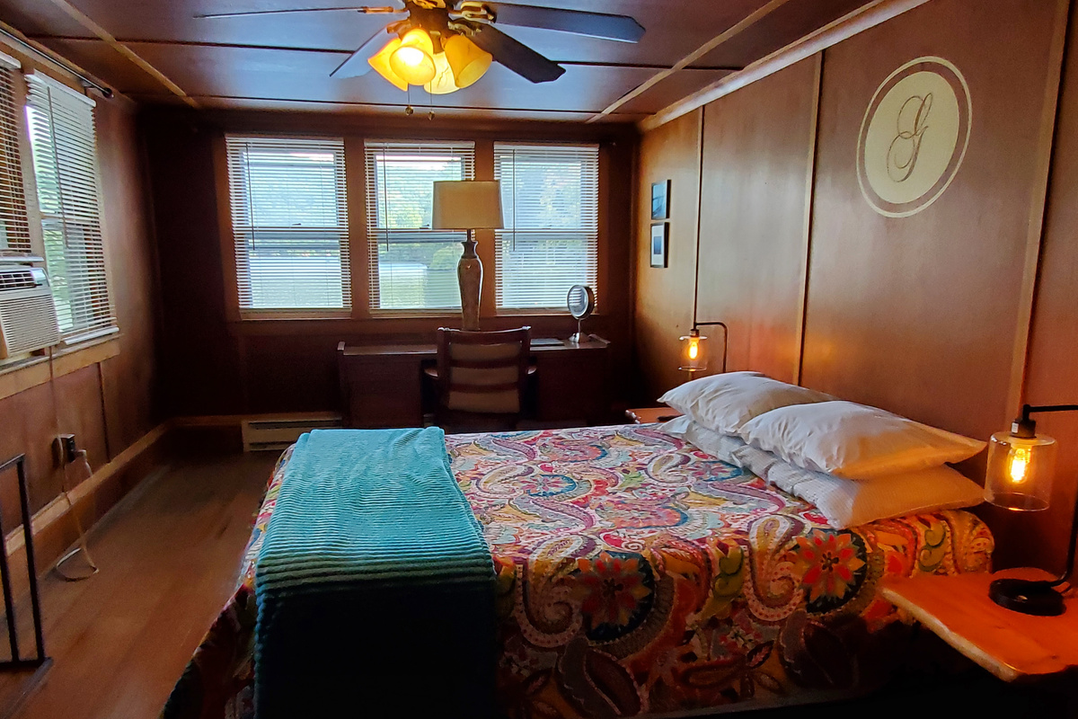 Queen bedroom #1