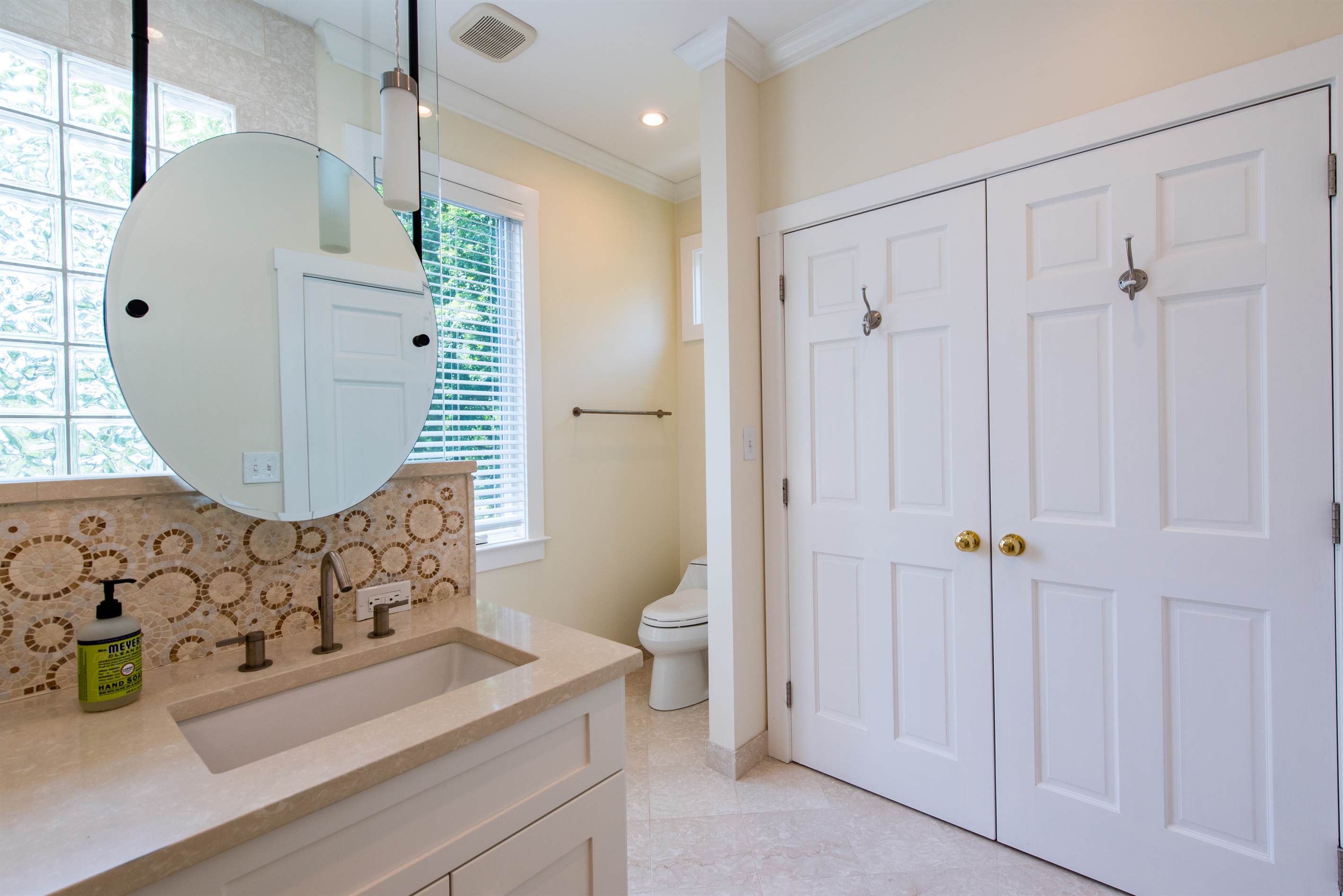 We've got plenty of space for your clothes, ensuring a neat and organized stay!