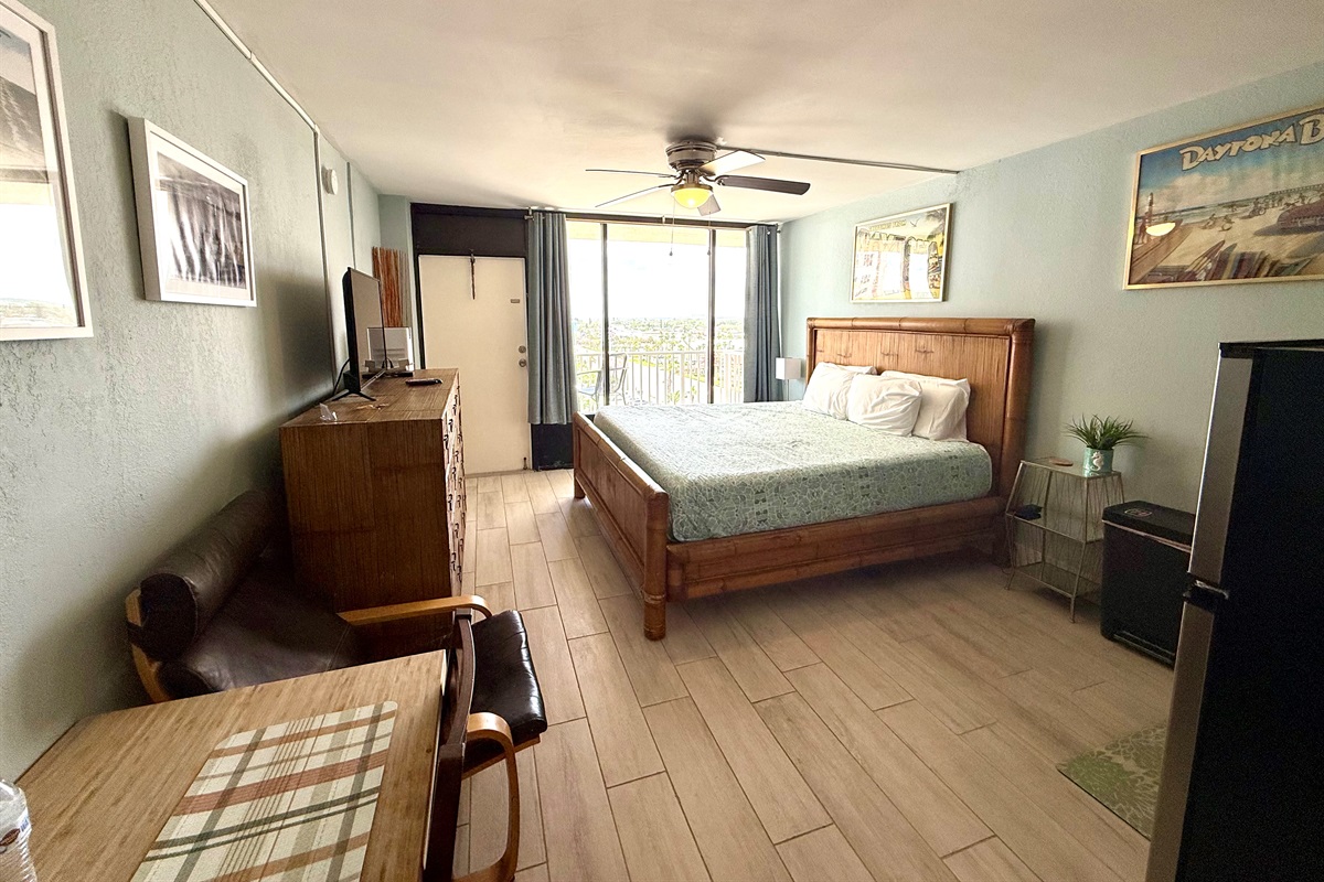 Great view and plenty of drawer space