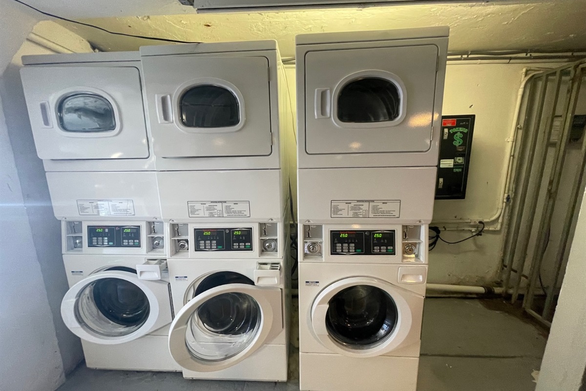 LAUNDRY AREA