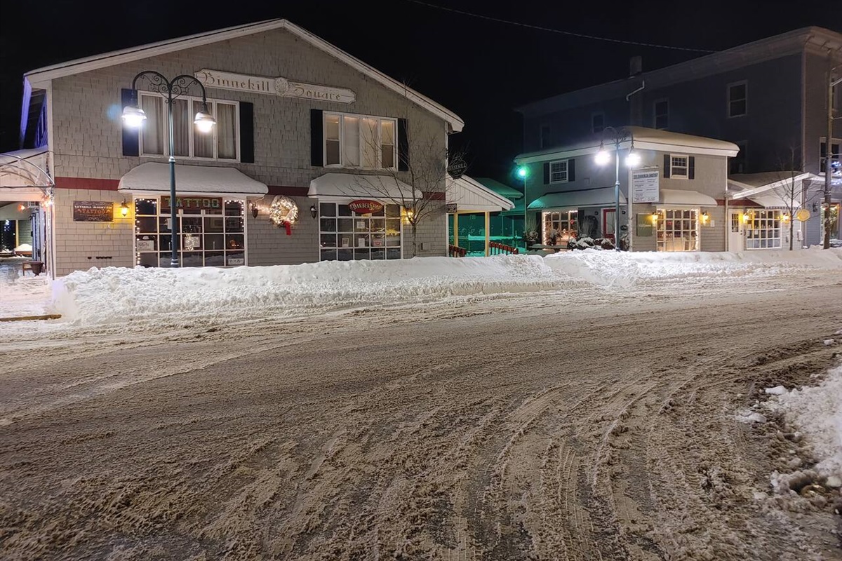 Binnekill Square during a snow storm, getting ready for the holidays, great place to stay for skiing! 