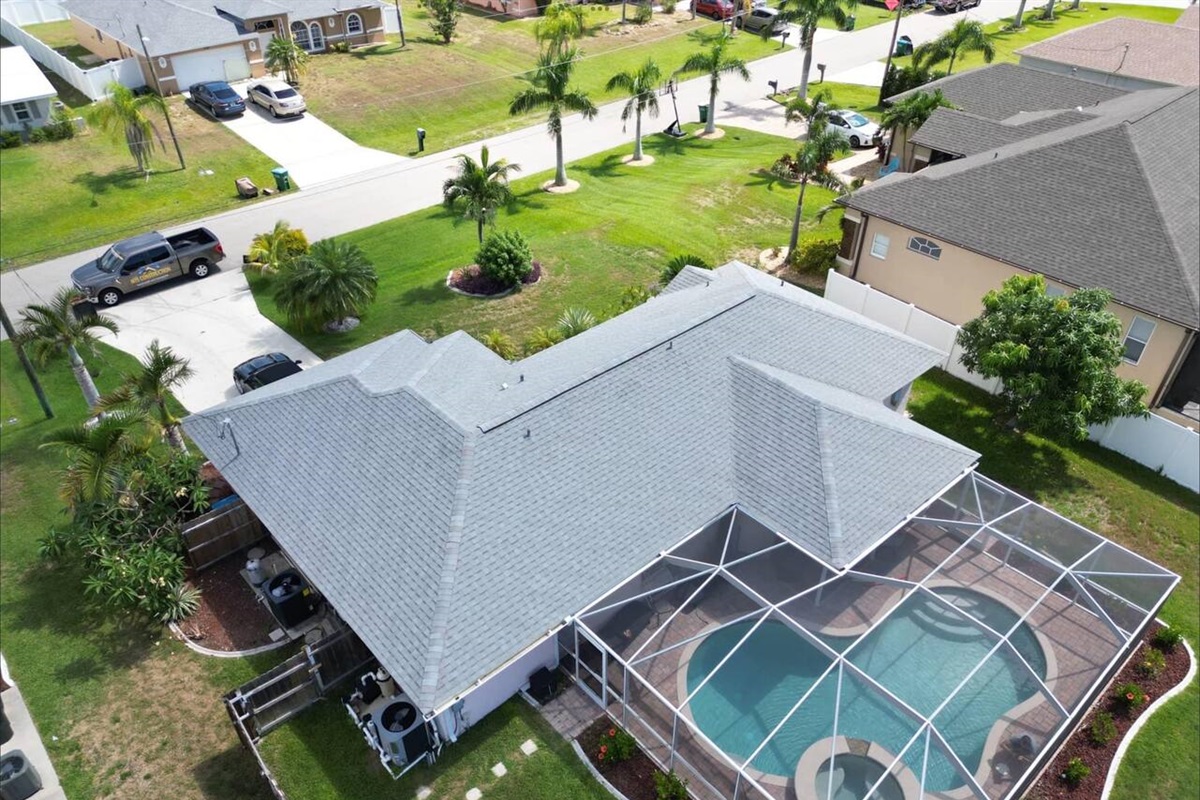 Villa Marion-Pool areal view