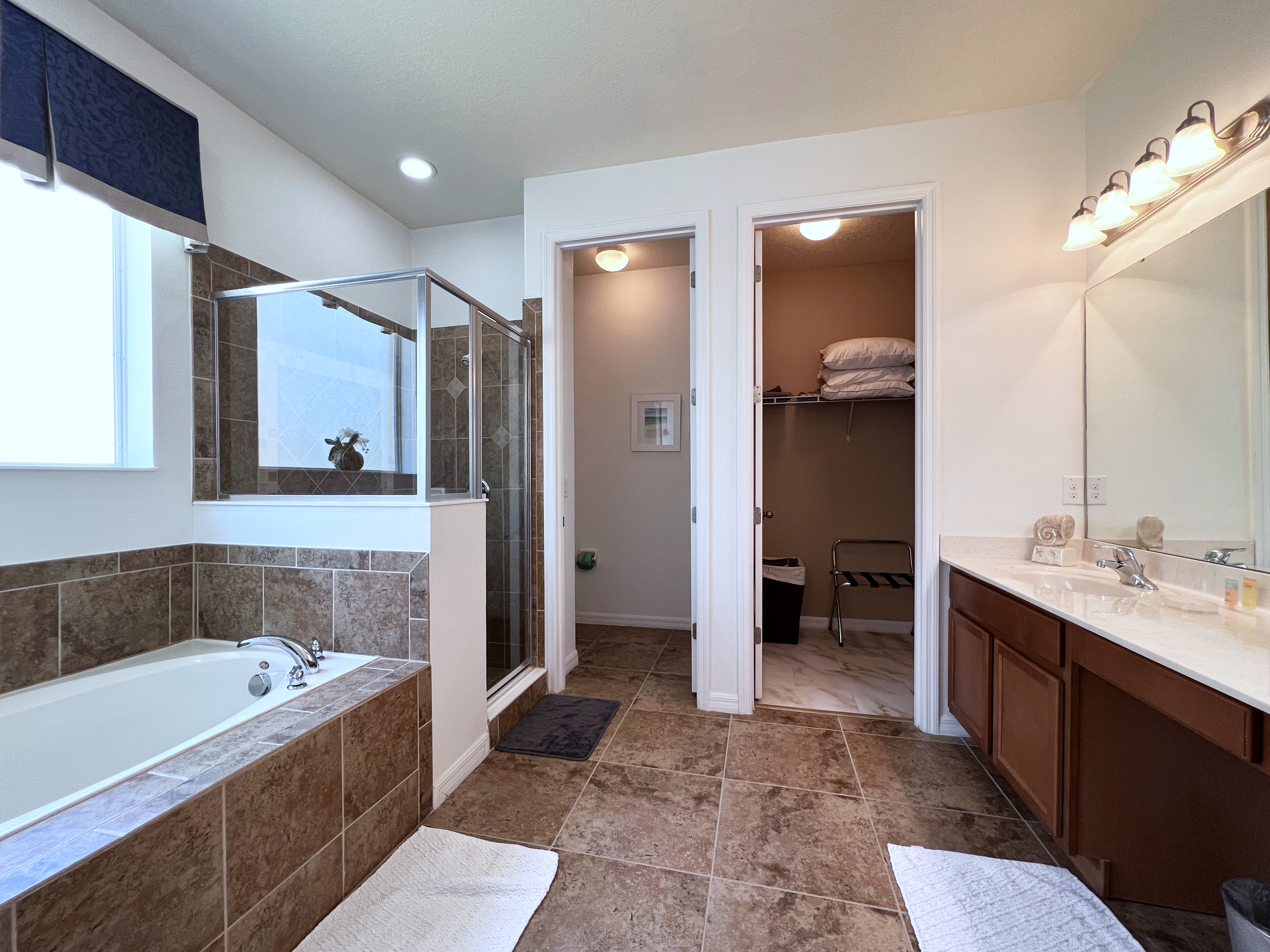 2nd Master Bathroom