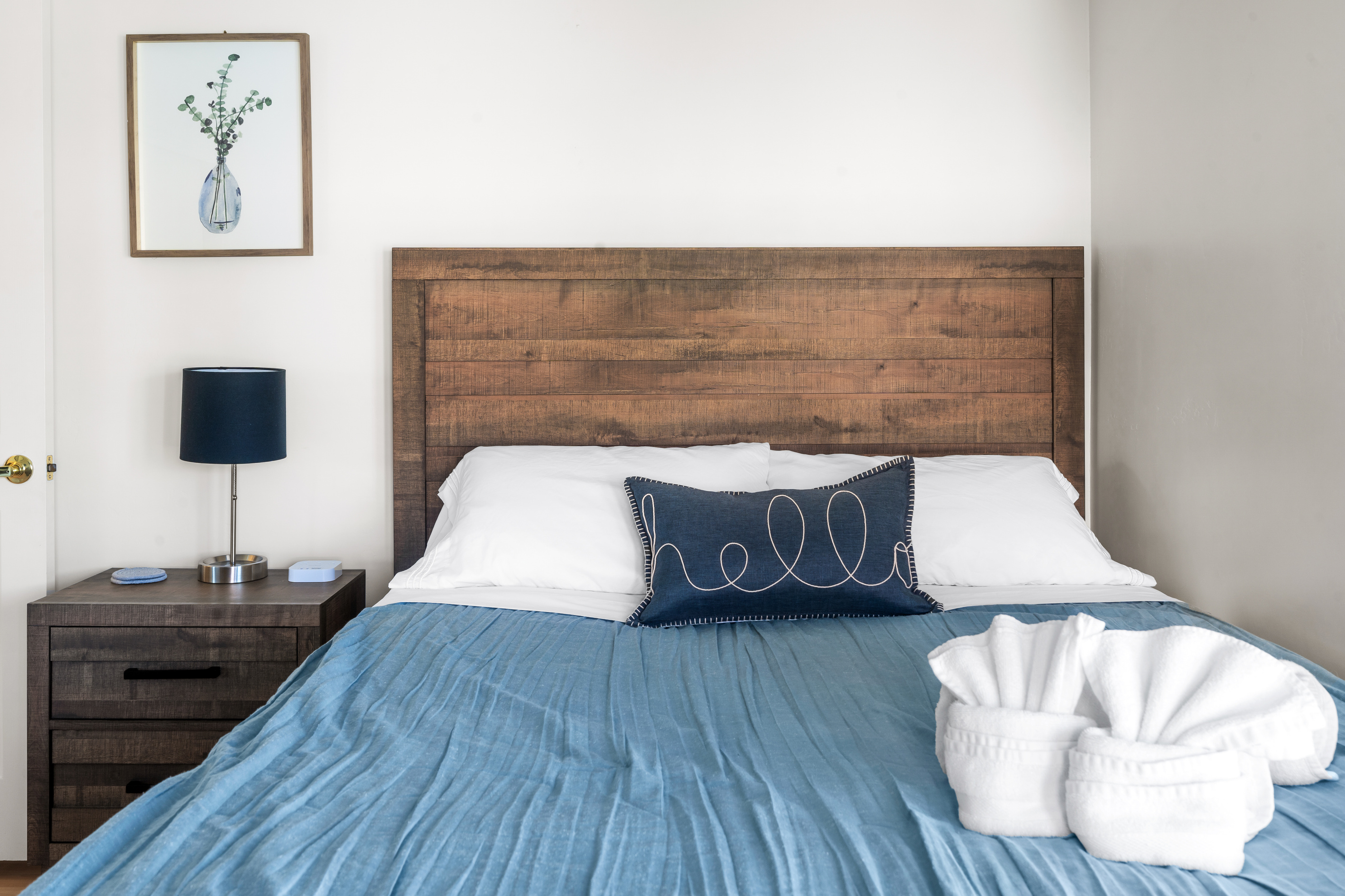 Bedroom 2-Queen Bed