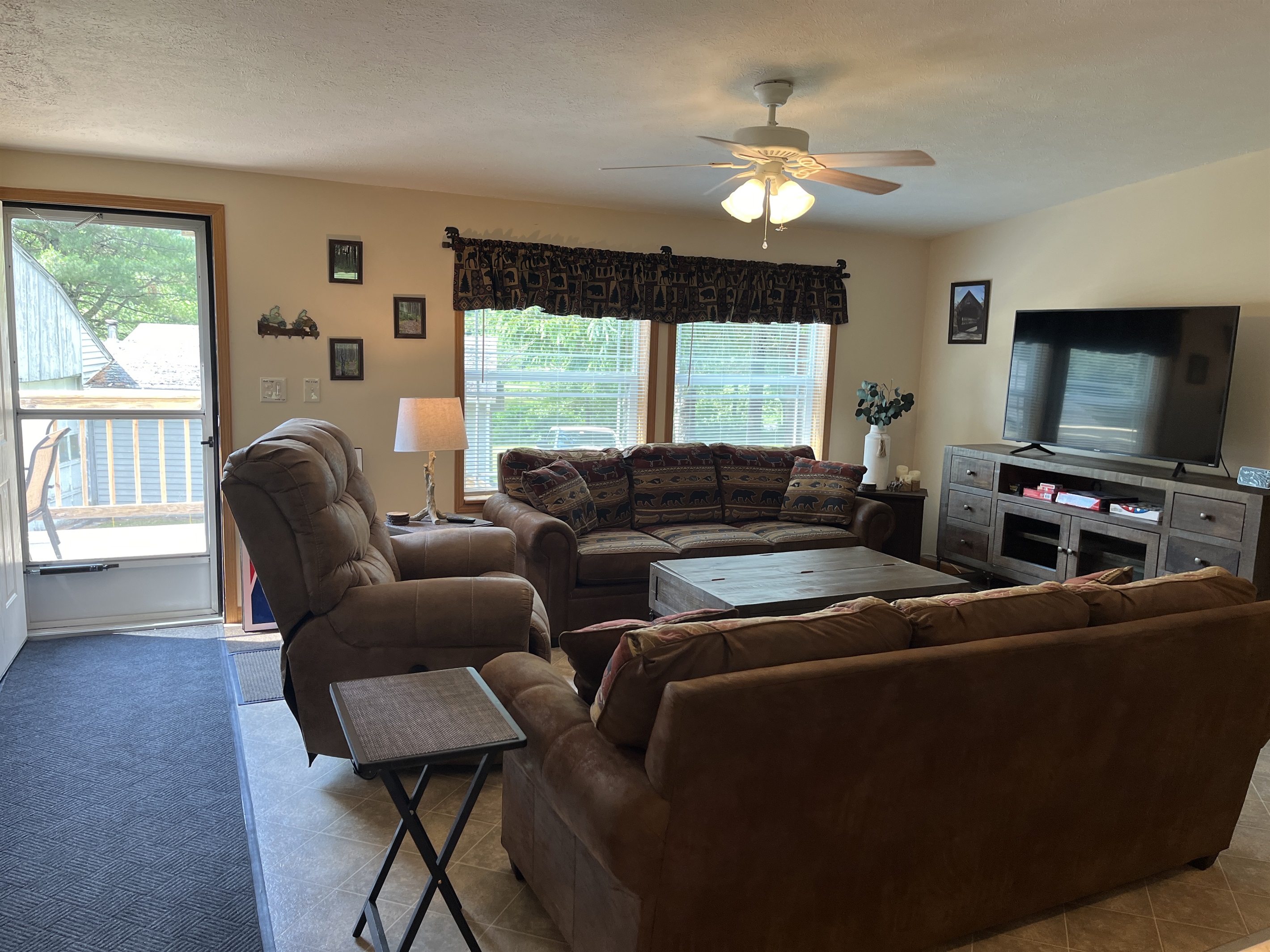 Living room for front deck beyond
