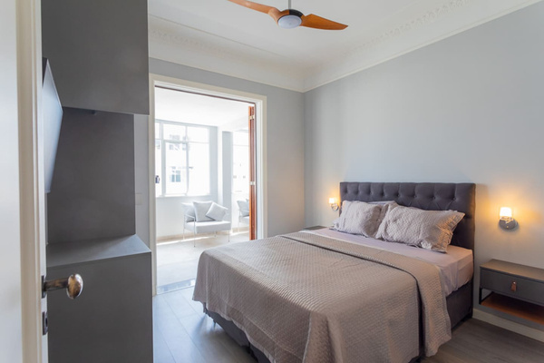 All bedrooms have air conditioning, smart televisions, closets, ceiling fans, new luxury linens, Brazilian and U.S. electrical sockets and USBs.  (Bedroom 5).