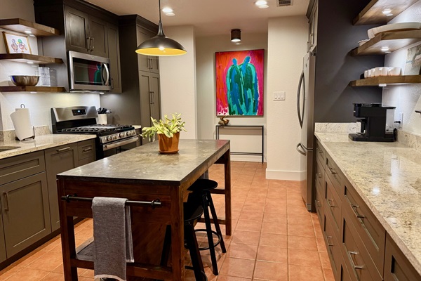Fully stocked kitchen for family meals