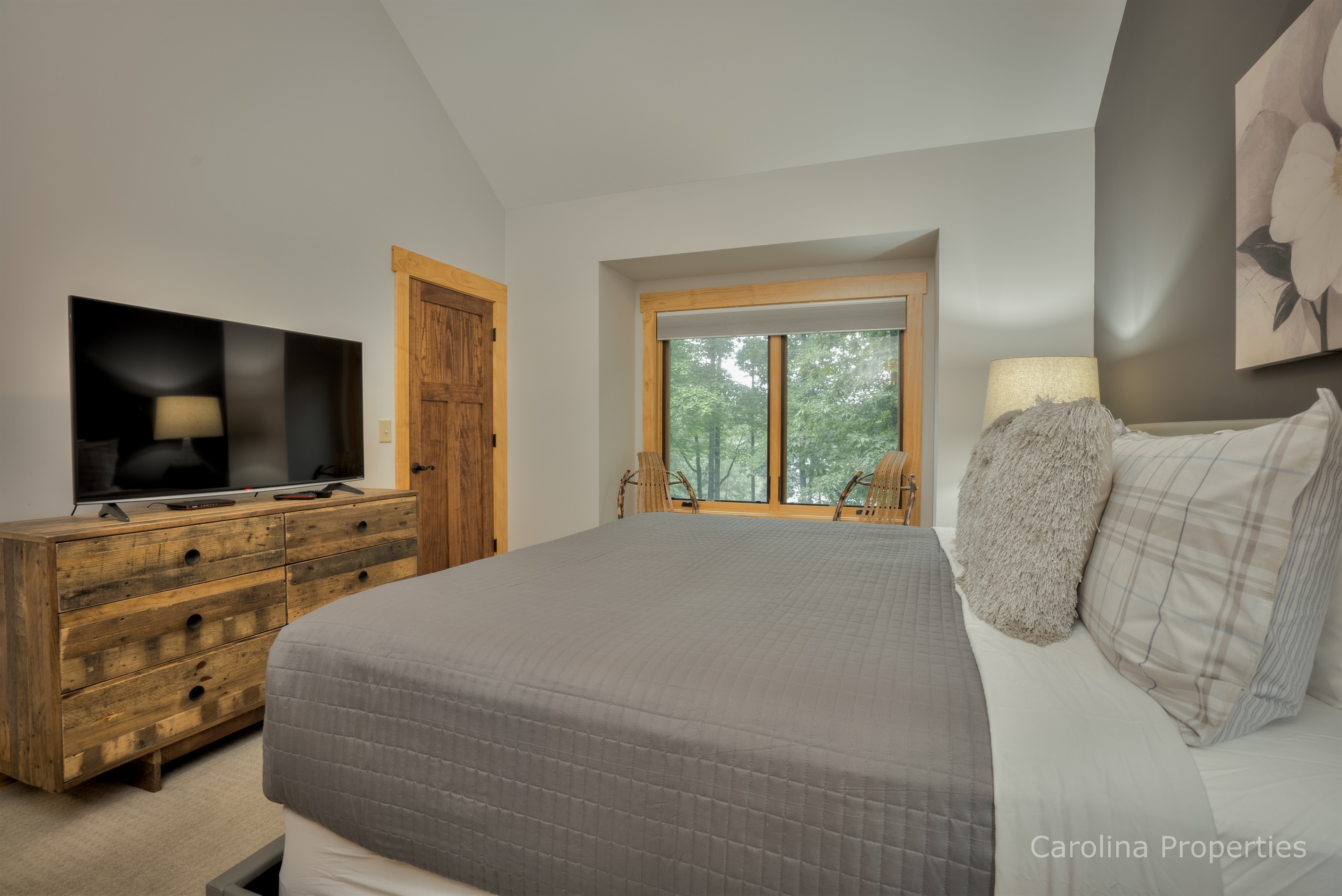 Master bedroom with king size bed